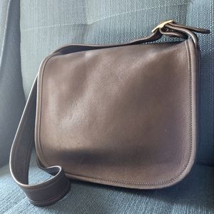 Vintage COACH Classic Shoulder Bag Dark Navy Leather Crossbody Handbag 9170